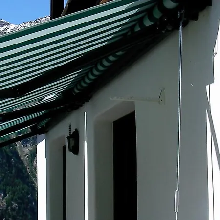 Goldblick Διαμέρισμα *